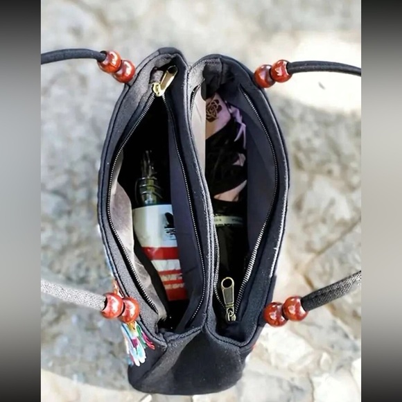 Floral Embroidered Handbag - Picture 2 of 6